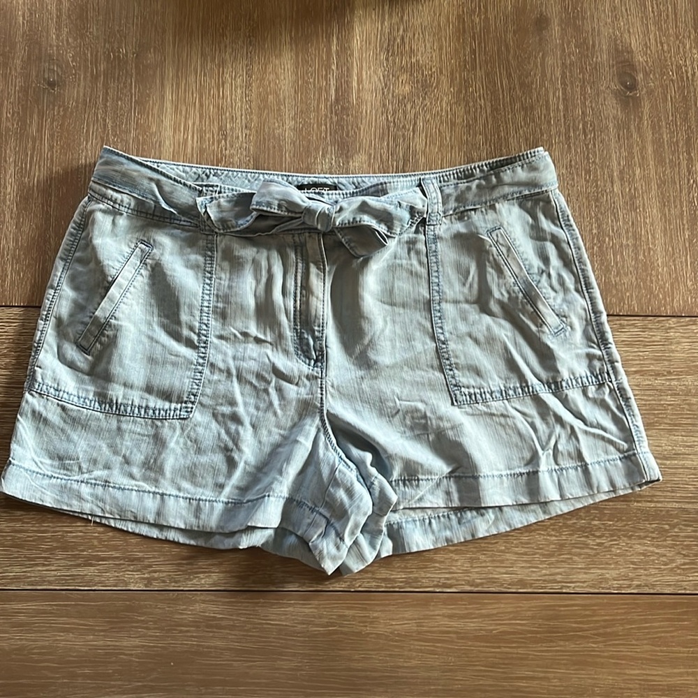 Loft shorts light blue
